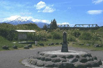 Tangiwai Rail Disaster Memorial (Don Hadden hadden@ihug.co.nz Copyright ©)